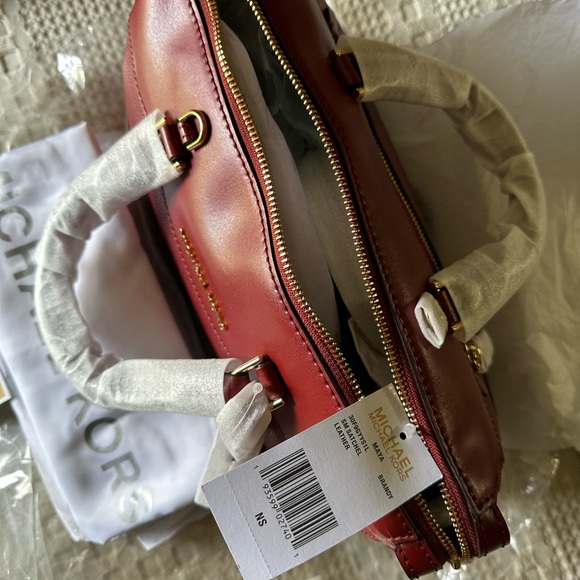 NWT MICHAEL KORS Maya Small Pebbled Leather Satchel - Picture 3 of 3